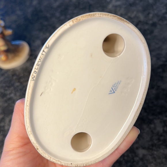 Hummel W. Goebel "Barnyard Hero" - Picture 4 of 4